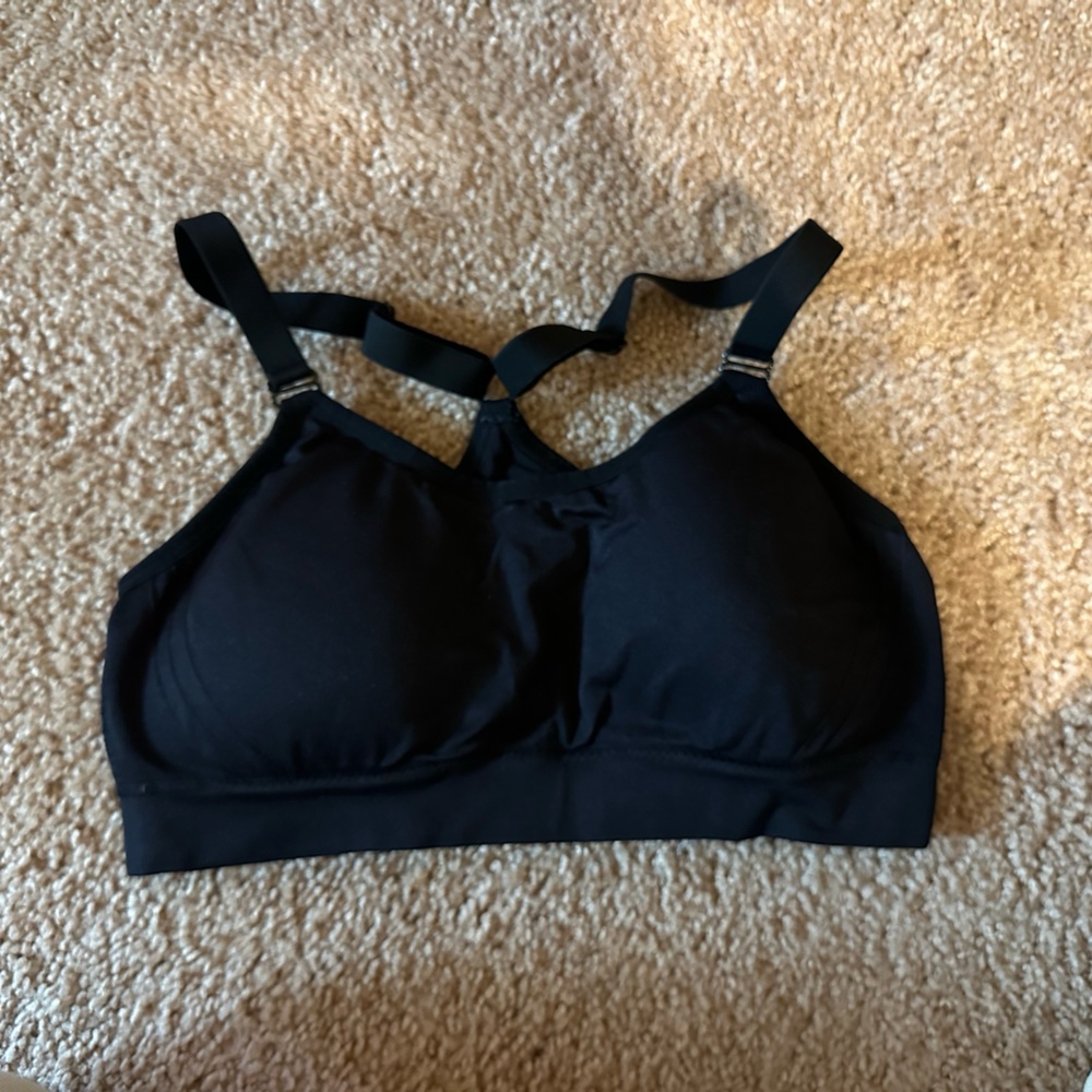 Black sports bra with removable pads